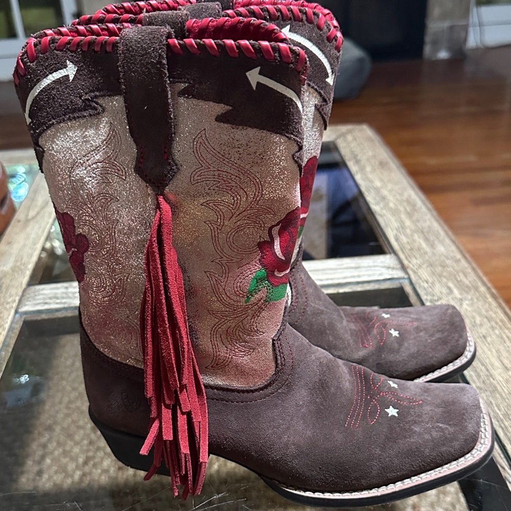 Ariat Rodeo Rose/Fringe Detail Suede Boots - Picture 2 of 6